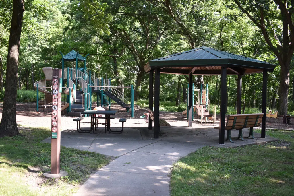 Tall Oaks Park