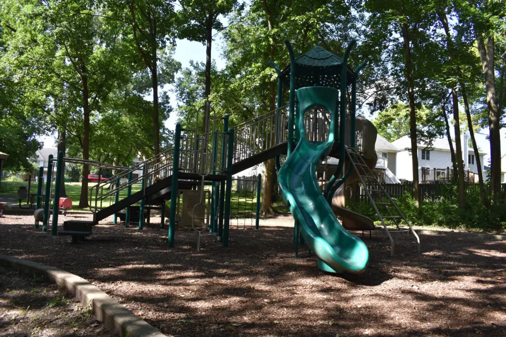 Tall Oaks Park